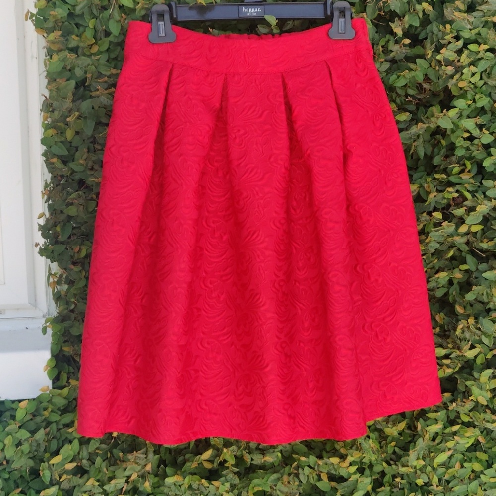 Pleated red skirt